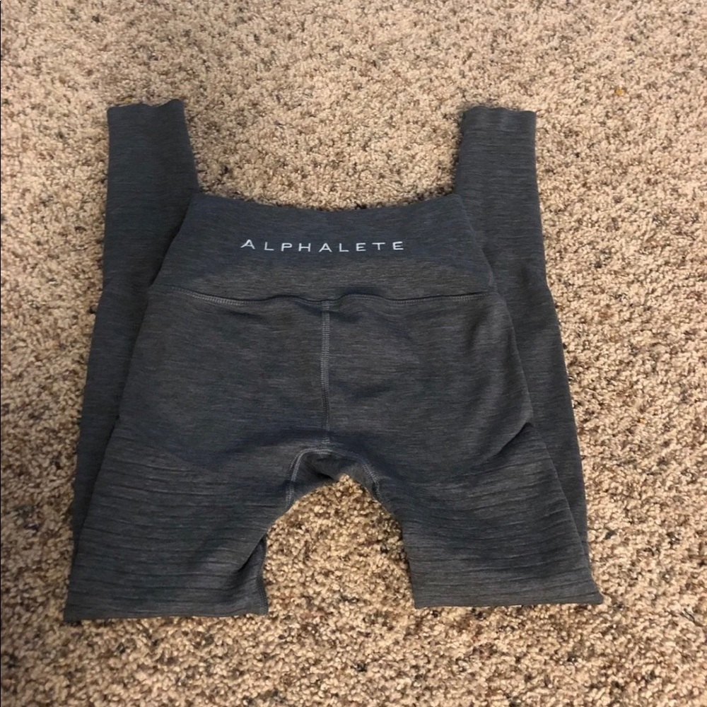 ****sold****Alphalete Leggings R6 Charcoal